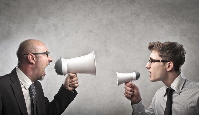 Вербальная коммуникация (ВК) - это информационно-смысловой обмен, взаимодействие между людьми, происходящий посредством речи, естественного языка.