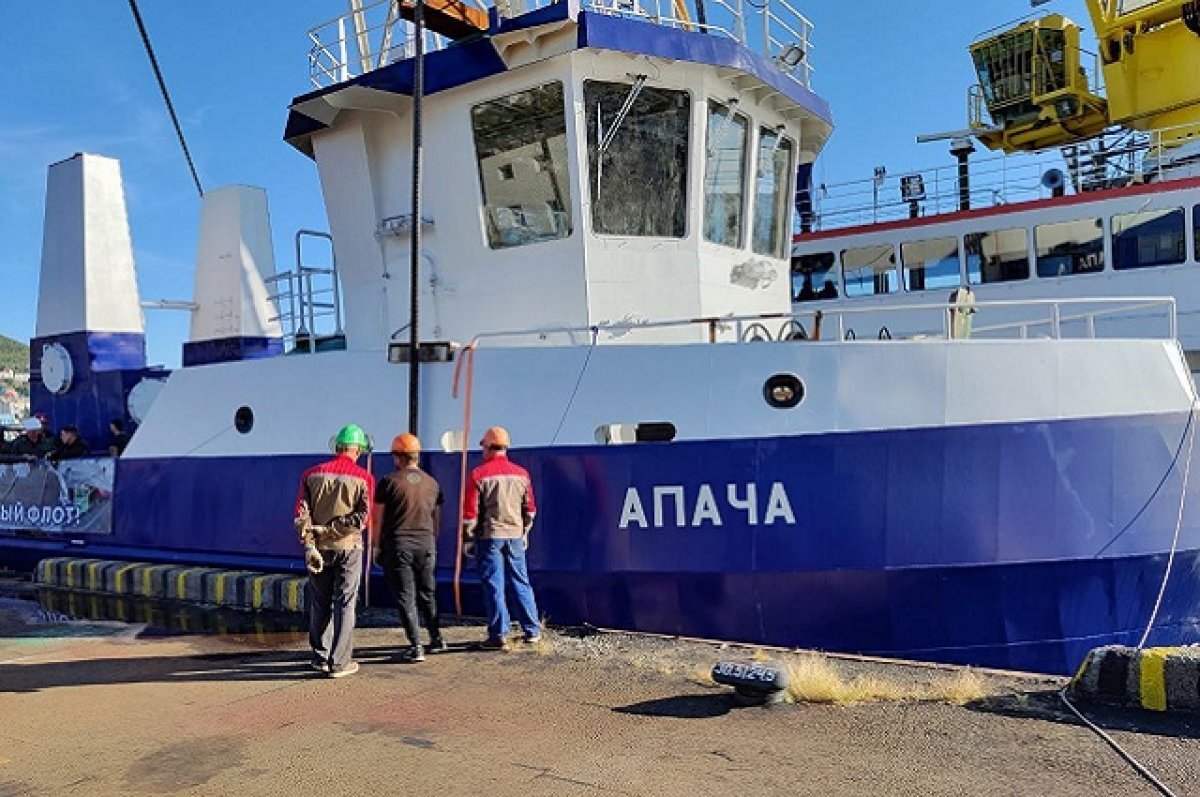    На Камчатке спустили на воду малотоннажный рыболовный сейнер