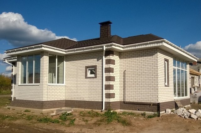    Правда, что коттеджный поселок Денежное Озеро за Волгой возвели незаконно?