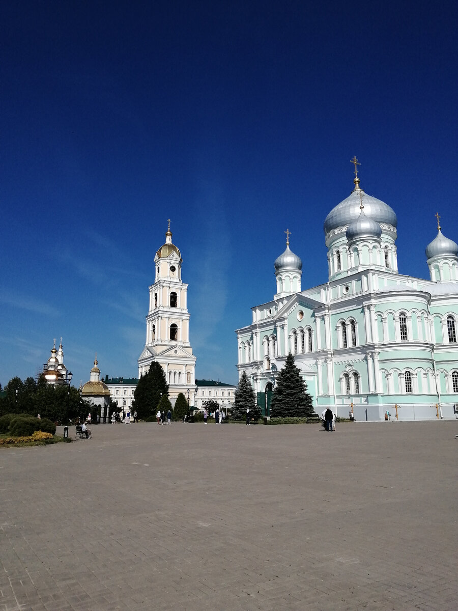 Свято-Троицкий Серафимо-Дивеевский женский монастырь, Троицкий собор,1875г.