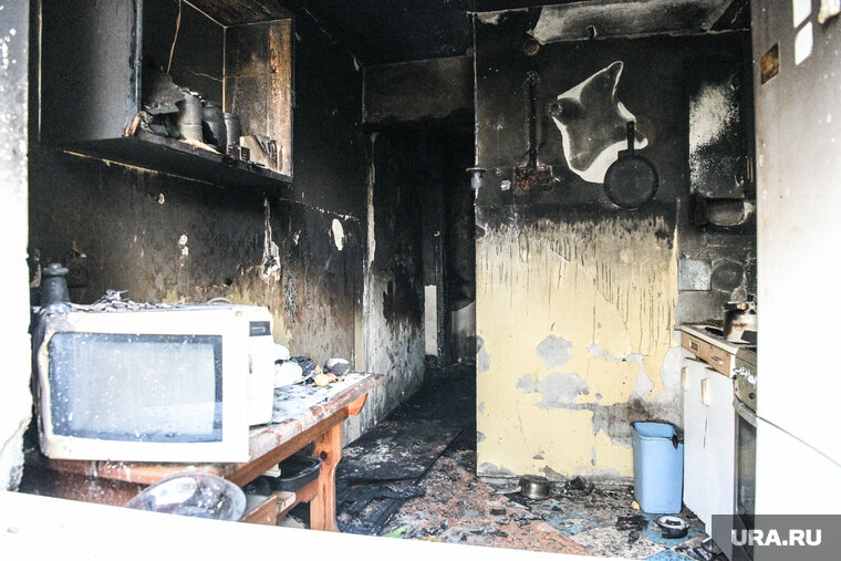    В Ноябрьске при пожаре на кухне три человека отравились угарным газом (фото из архива)