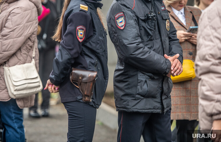    Полиция обследовала парк, куда предположительно шел мужчина