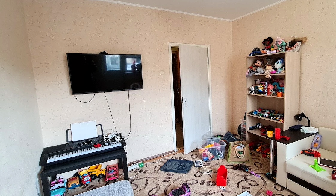 Дочка купила потрепанную квартиру своей пожилой маме и сделала в ней ...