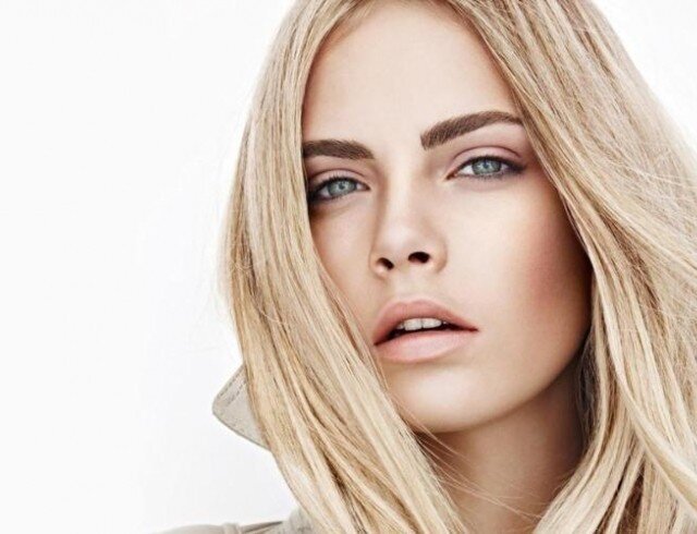 Фото с https://hochu.ua/cat-beauty/makeup/article-58621-kak-sdelat-makiyazh-v-stile-nude/