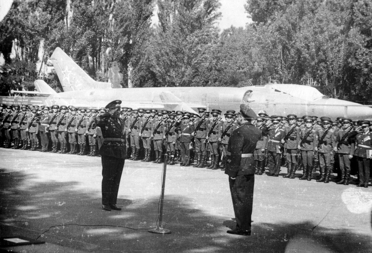 ставропольское военное училище летчиков и штурманов. ставропольское авиационное училище летчиков. военное авиационное училище ставрополь. военное авиационное училище летчиков г. свваулш ставрополь.