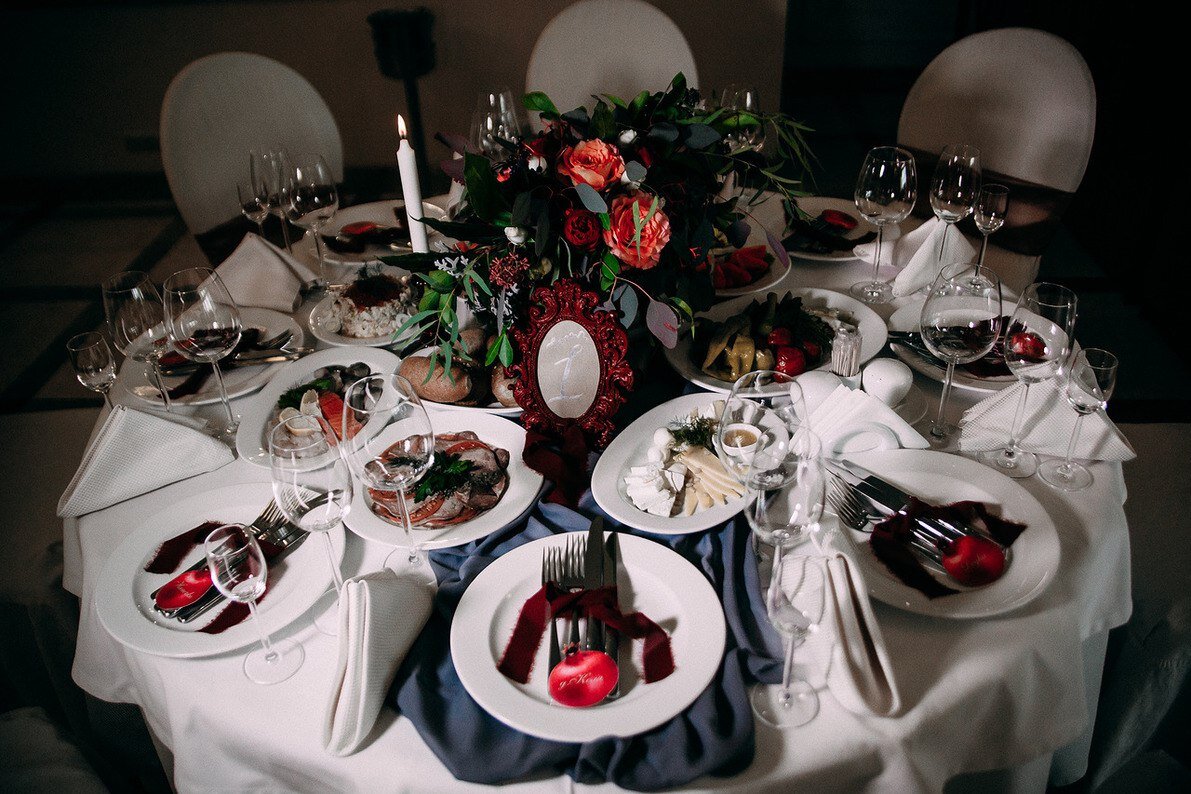 Интересная сервировка стола