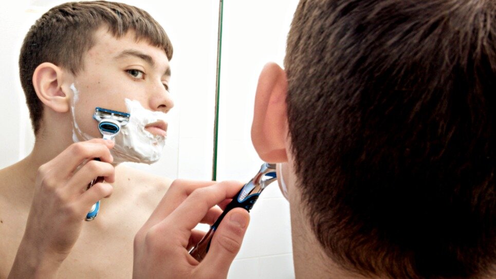 Во сколько лет вы первый раз побрились