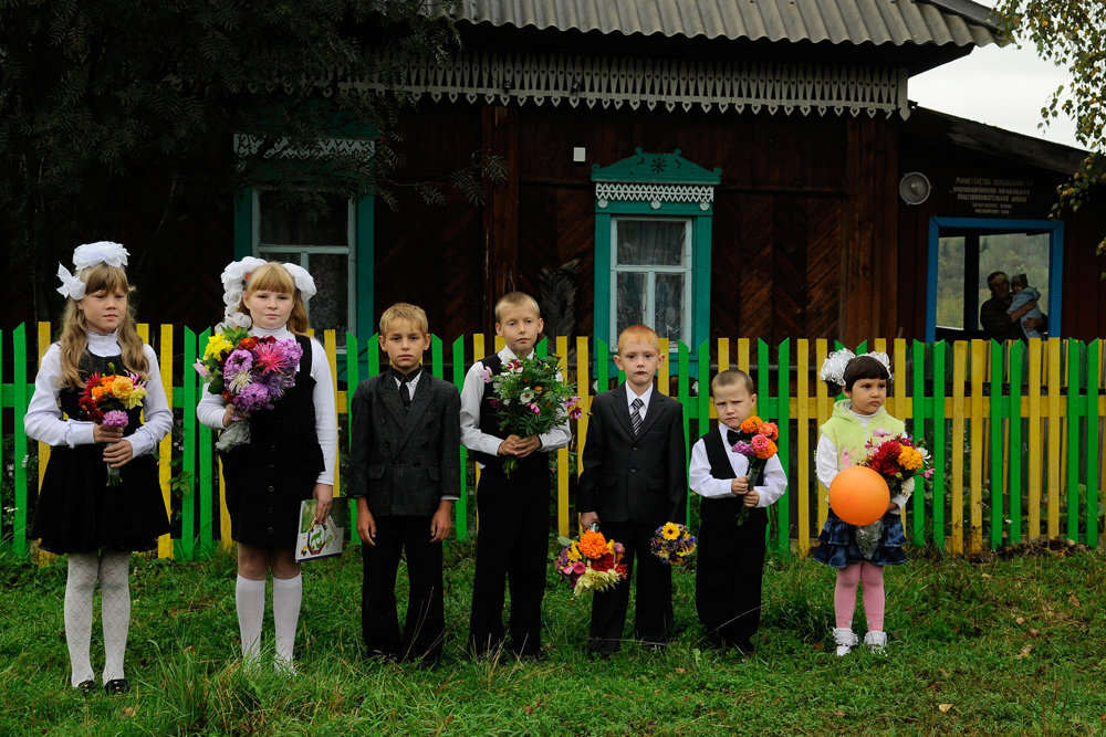 Есть ли в деревне школа. Сельская школа. Деревенская школа. Школа в деревне. Школа в селе.