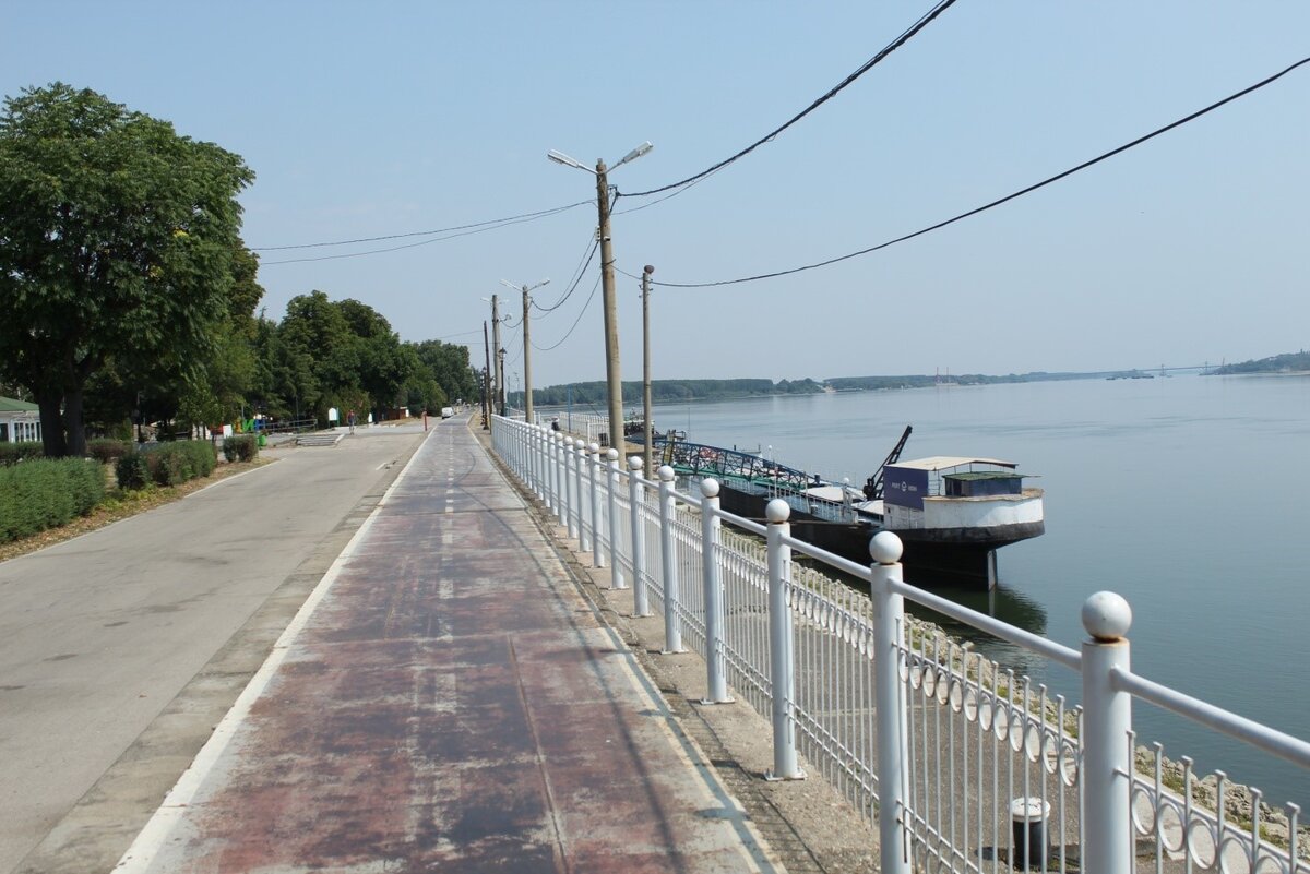 На другой стороне - румынский берег
