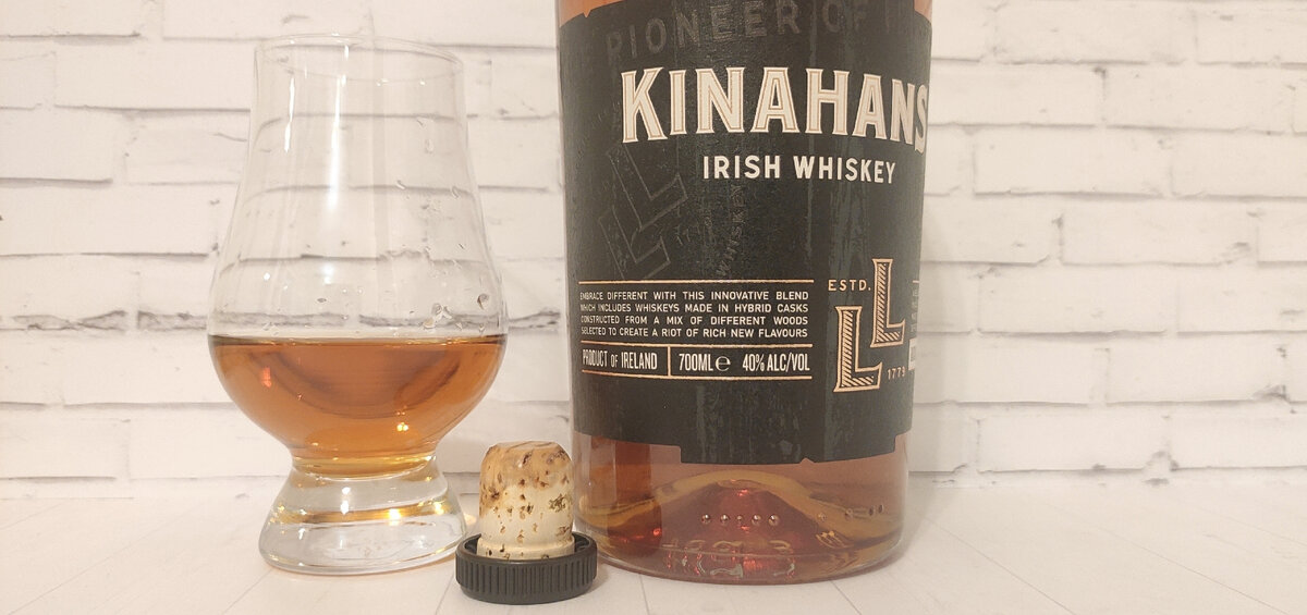 Kinahans irish. Виски Kinahans Irish. Виски Kinahan's, ll Single Malt, in tube, 0.7 л. Kinahans Single Malt Irish Whiskey. Kinahan Malt Single виски.
