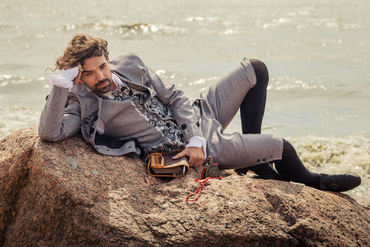 Иван Босильчич в роли Казановы. Кадр из сериала