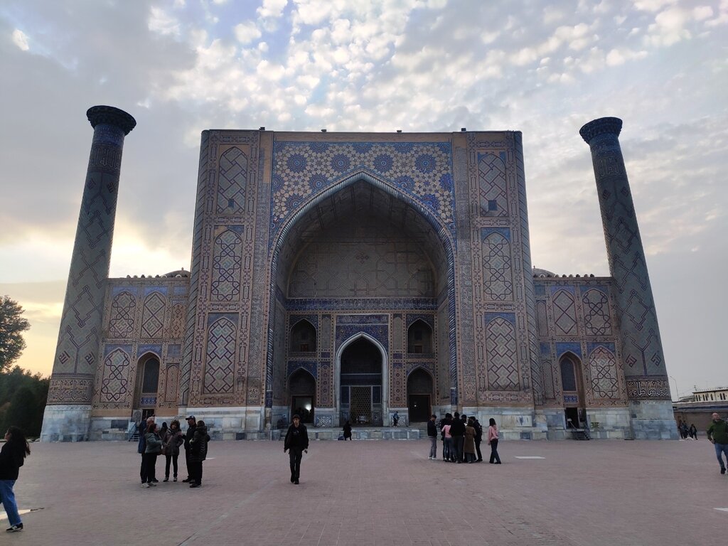 Медресе Улугбека в наше время