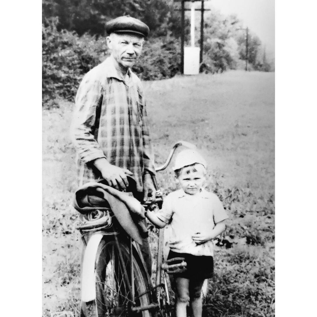  Яким Павлов с внуком Яковом