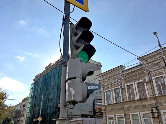     Светофор. Фото: saratov.mk.ru "МК в Саратове"