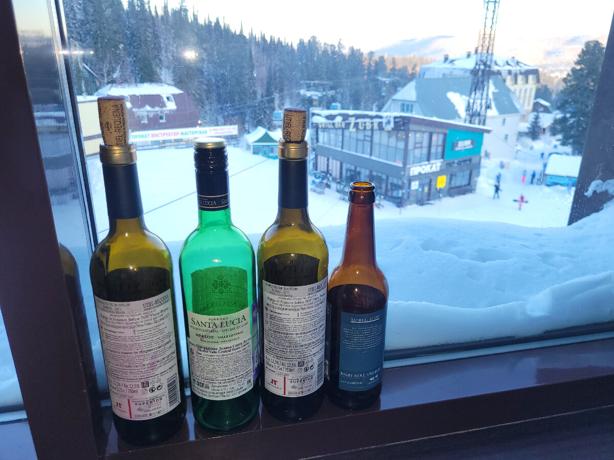 вид из окна №42 отеля Сугроб - Минздрав предупреждает...