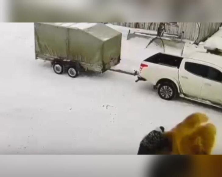    Скриншот видео Mash Siberia