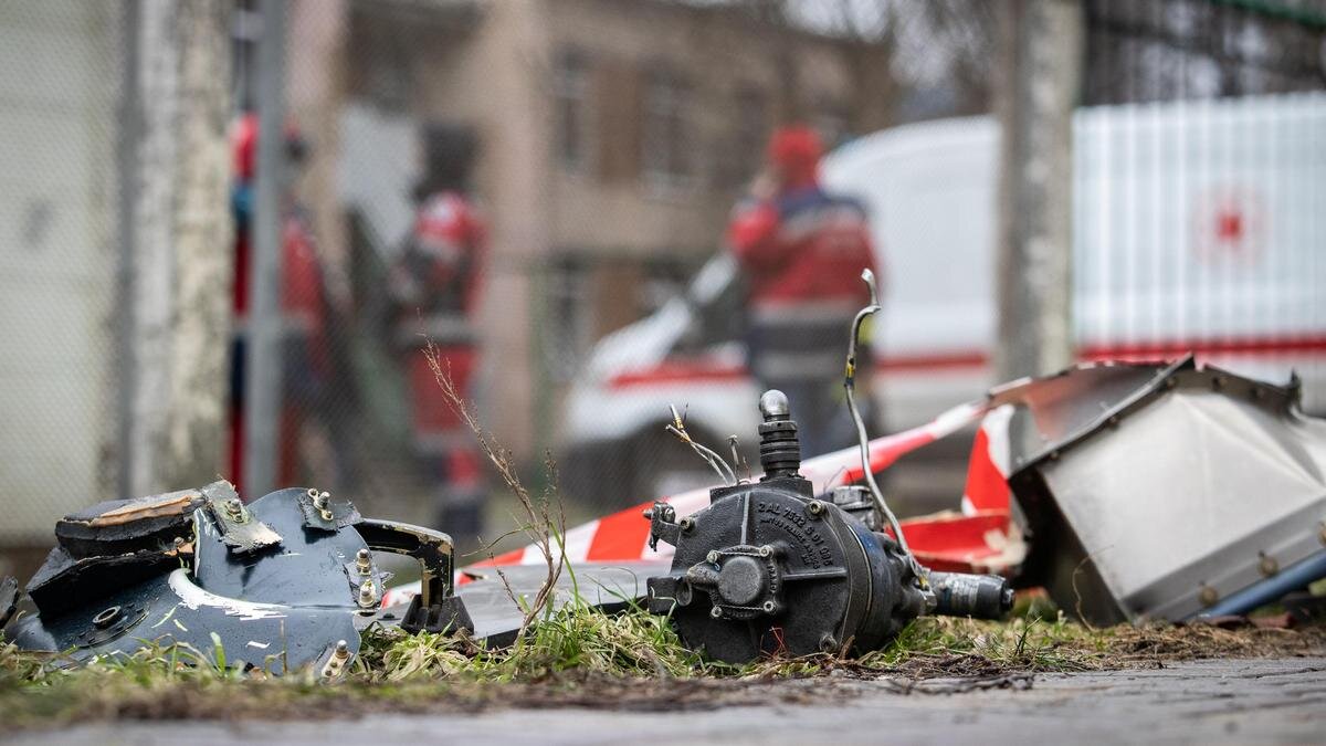    Обломки вертолета, упавшего в Броварах:Oleksii Samsonov / Global Images Ukraine / Getty Images