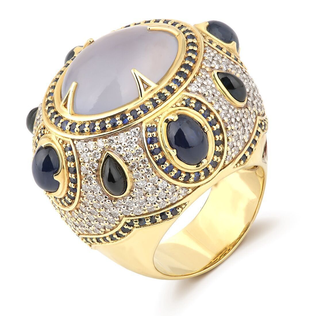 КОЛЬЦО «ВИЗАНТИЯ» ИЗ ЖЕЛТОГО ЗОЛОТА С ХАЛЦЕДОНОМ, САПФИРАМИ И БРИЛЛИАНТАМИ