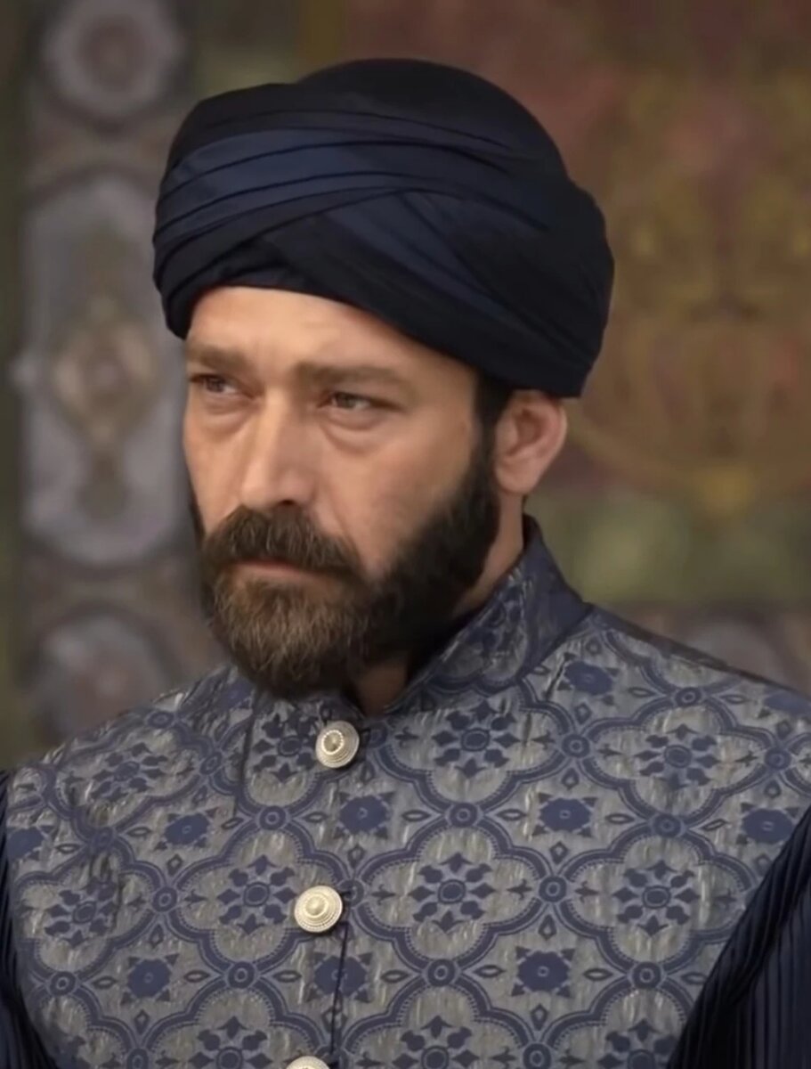 Мехмед паша решил получить власть. Турхан султан просит запереть в ...