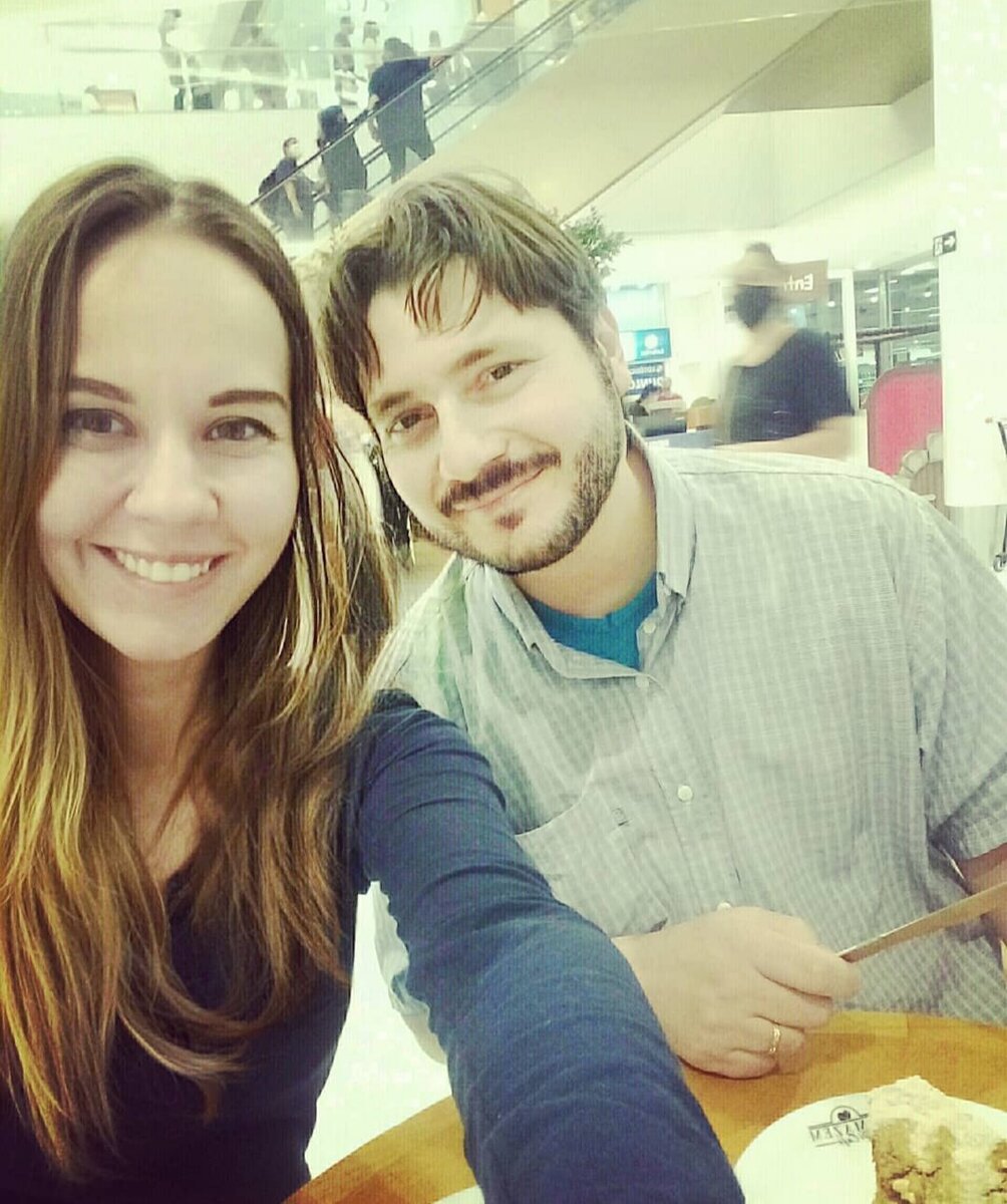 Я и Элио. Фото довольно старое, ему года три.