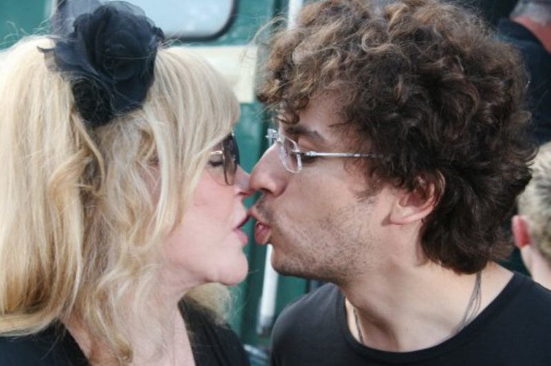     Максим Галкин заявил, что уедет от Аллы Пугачевой в День влюбленных