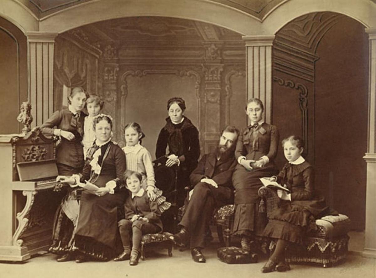 Семья Третьяковых, 1884 год. 