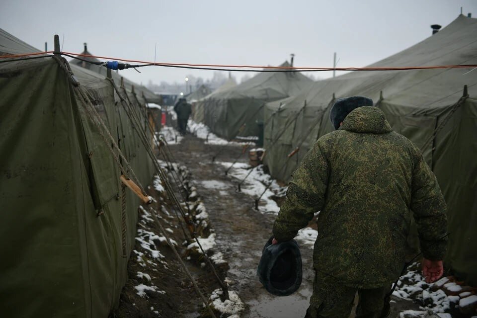     Мужчина оказался на скамье подсудимых за то, что покинул воинскую часть по собственному желанию Алексей БУЛАТОВ