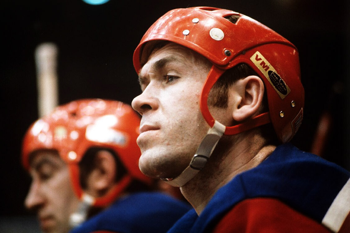     Трагедия хоккеиста сборной СССР: он играл с Харламовым и Третьяком, но стал бомжом и умер на улице