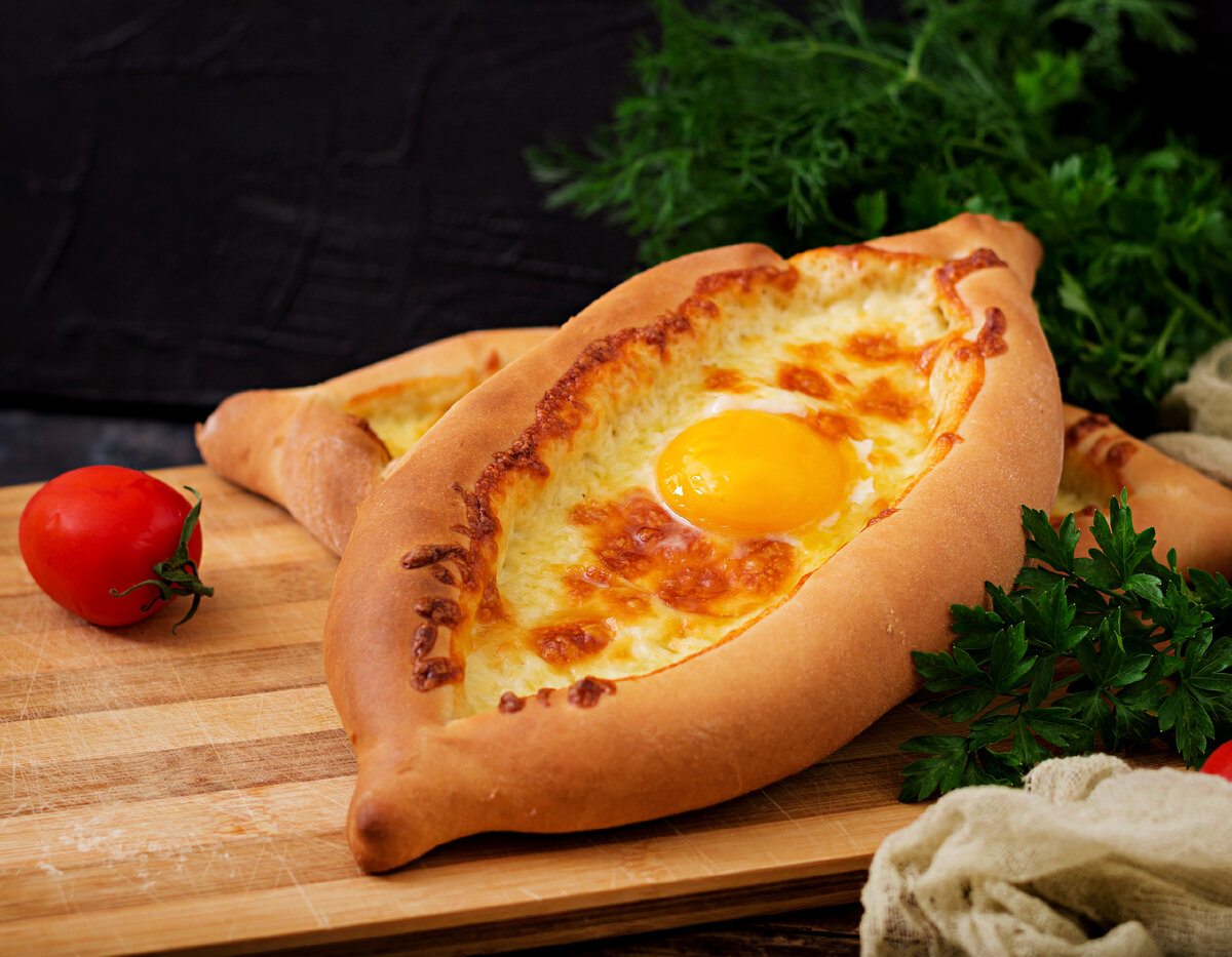 Adjarian Khachapuri