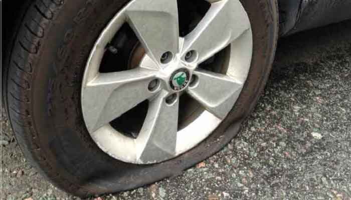    Как выполнить ремонт шины автомобиля при помощи современных сервисных средств - устранить прокол практически любой степени сложности?