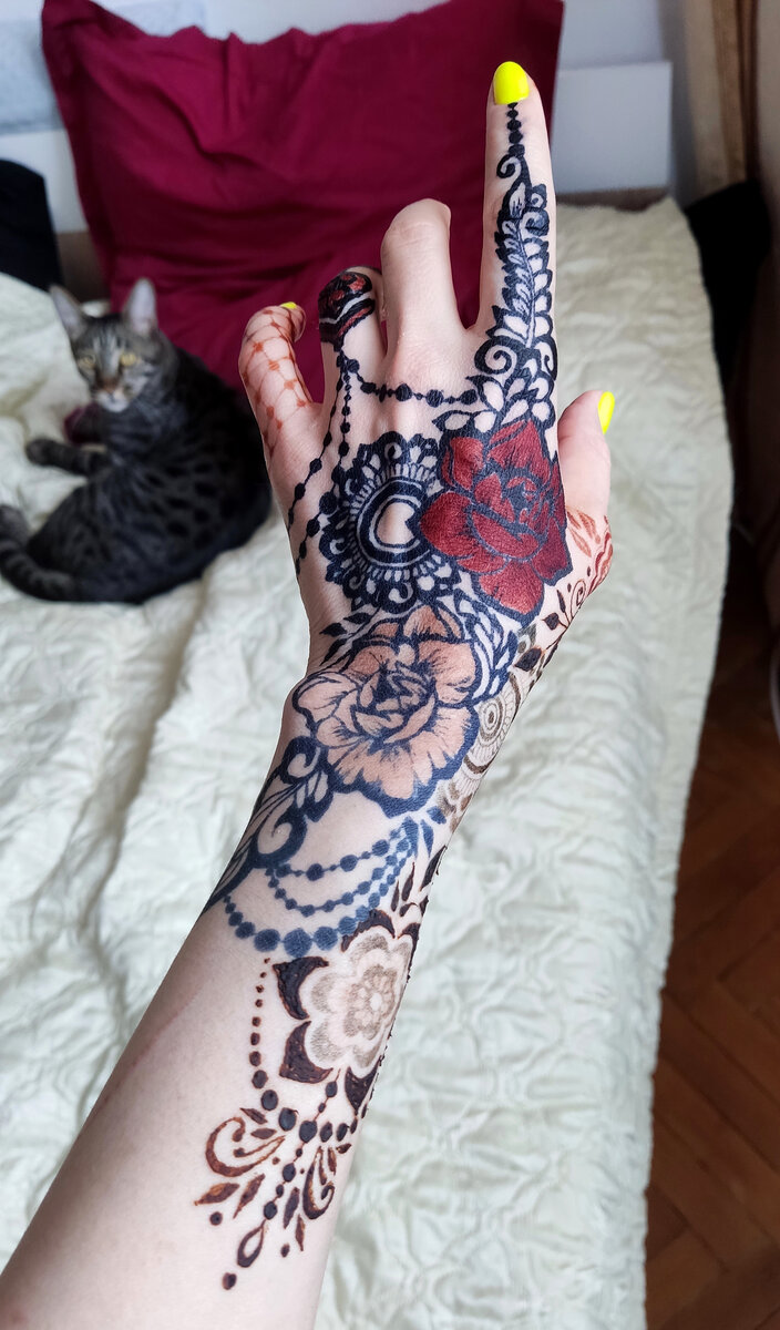 Рисунок разными видами хны и джагуа