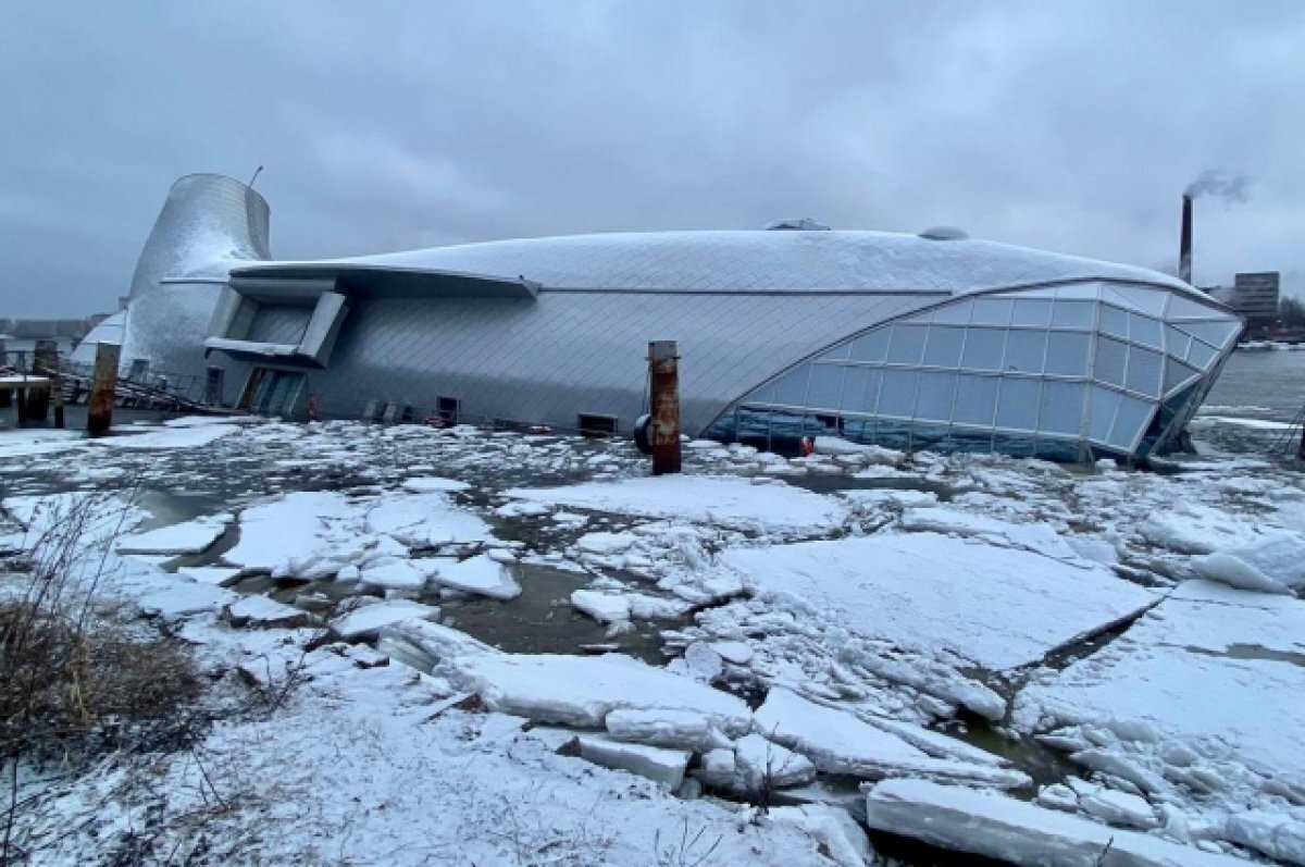    Затопление «Серебряного кита» в Петербурге изучает транспортная прокуратура