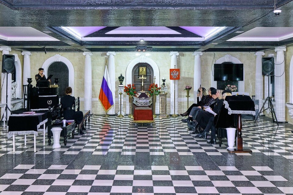     В этом зале проводят церемонии прощания. Фото: предоставлены Татьяной Якушиной.