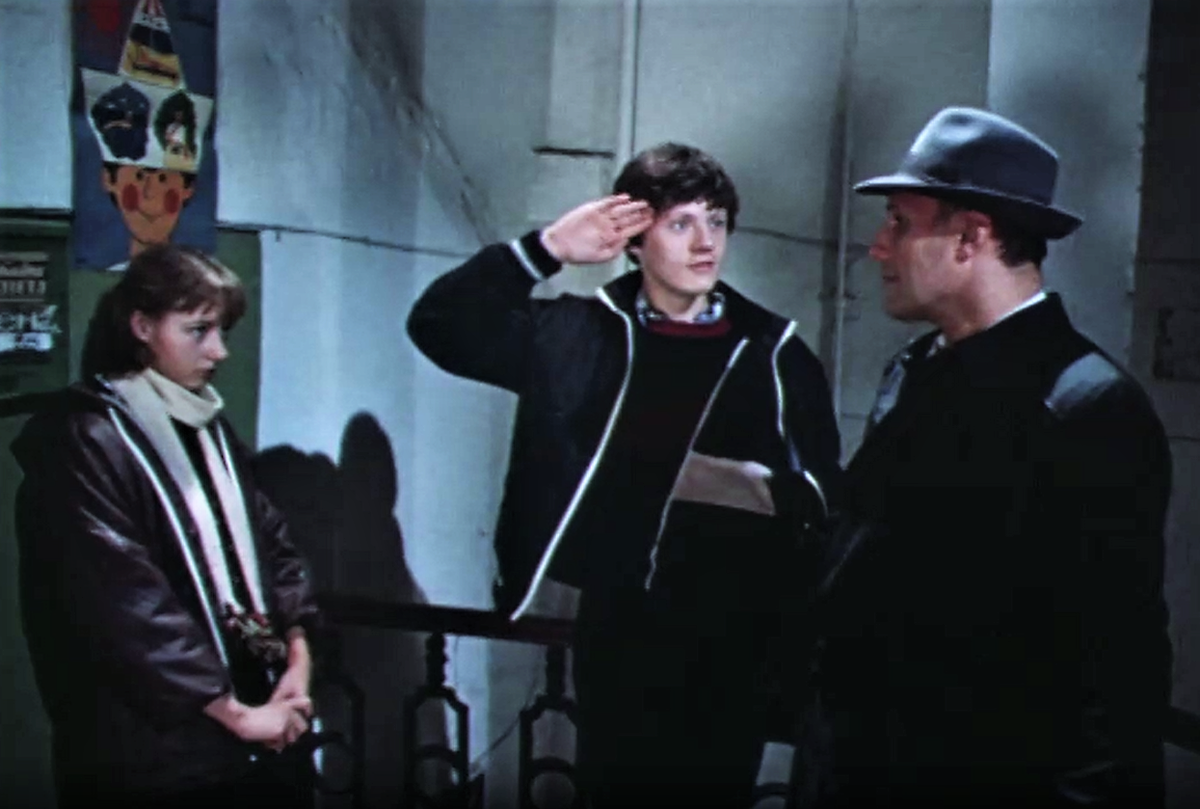 Кадр из телефильма "Пока не выпал снег..." (1984)