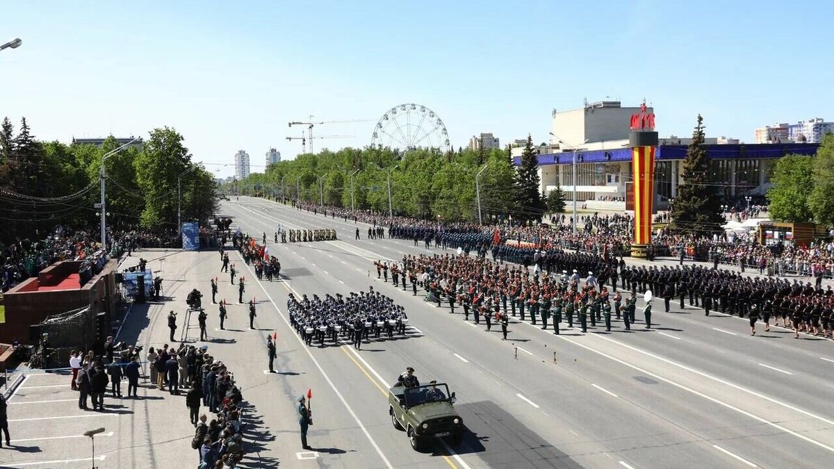     Фотографии парада в Уфе предоставила пресс-служба главы Башкирии 9 мая.