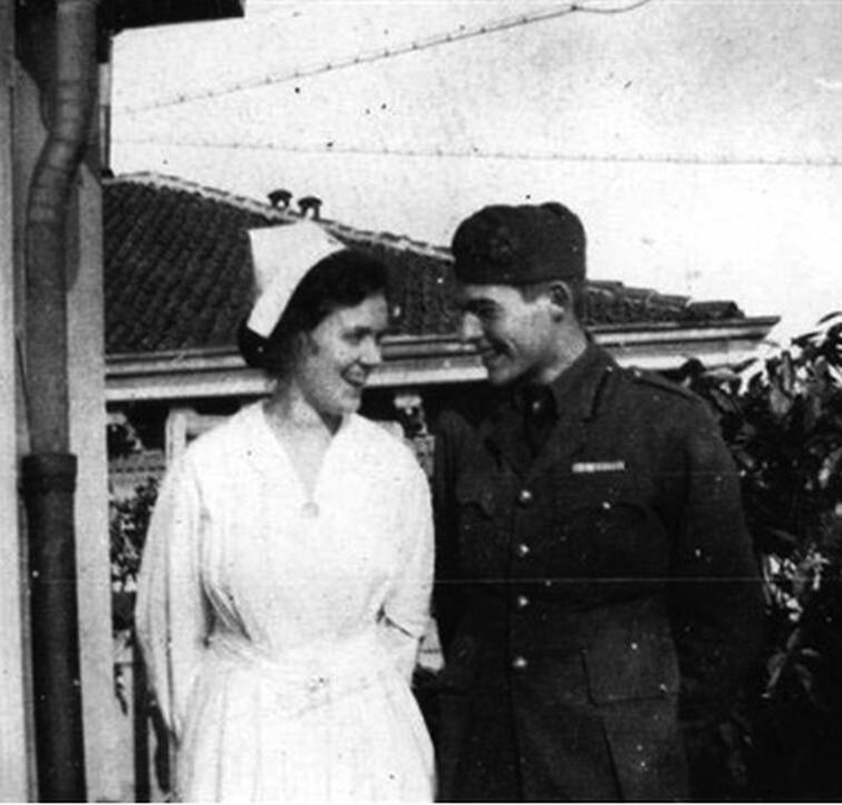 Эрнест Хемингуэй и Агнес фон Куровски. 1918 год. Милан 