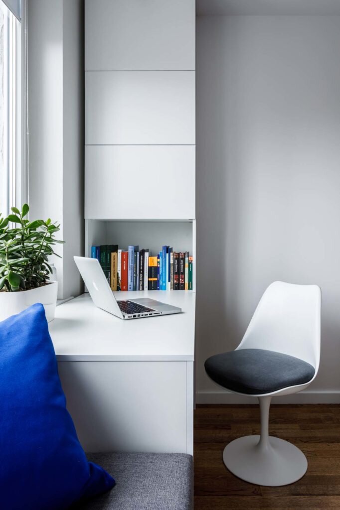 Белоснежный интерьер в европейском стиле. Преображение панельной однушки