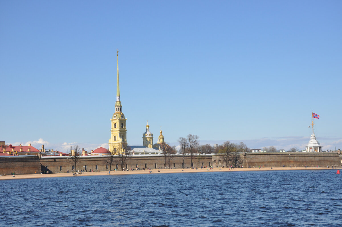 Петропавловская крепость.