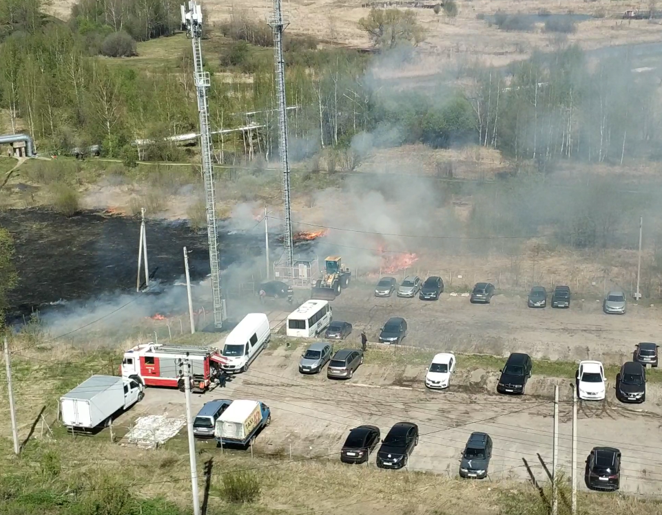 Фото делал из окна дома напротив