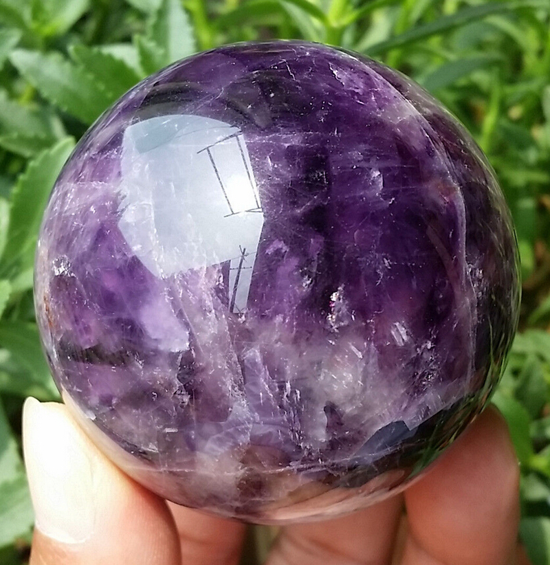 Лавандовый аметист камень. Аметист разновидность кварца. Аметист непрозрачный. Аметист камень. Аметист магические.