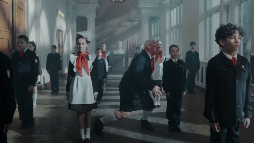 Кадр из клипа Ich hasse Kinder © Кадр: видео YouTube / Till Lindemann