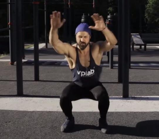 Работаем руками, что разогреть всё тело