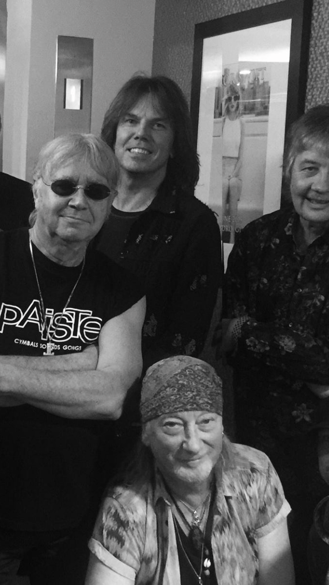 Джоуи со своими друзьями из DEEP PURPLE