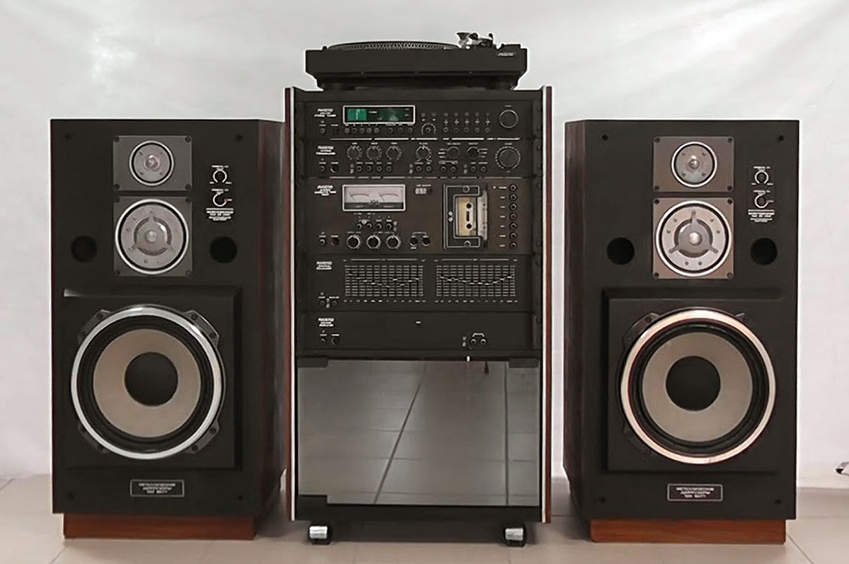 Феникс 005 стерео. Эстония в 90. Феникс 005 стерео. Радиокомбайн «феникс-005-стерео». Усилитель мощности феникс 005.