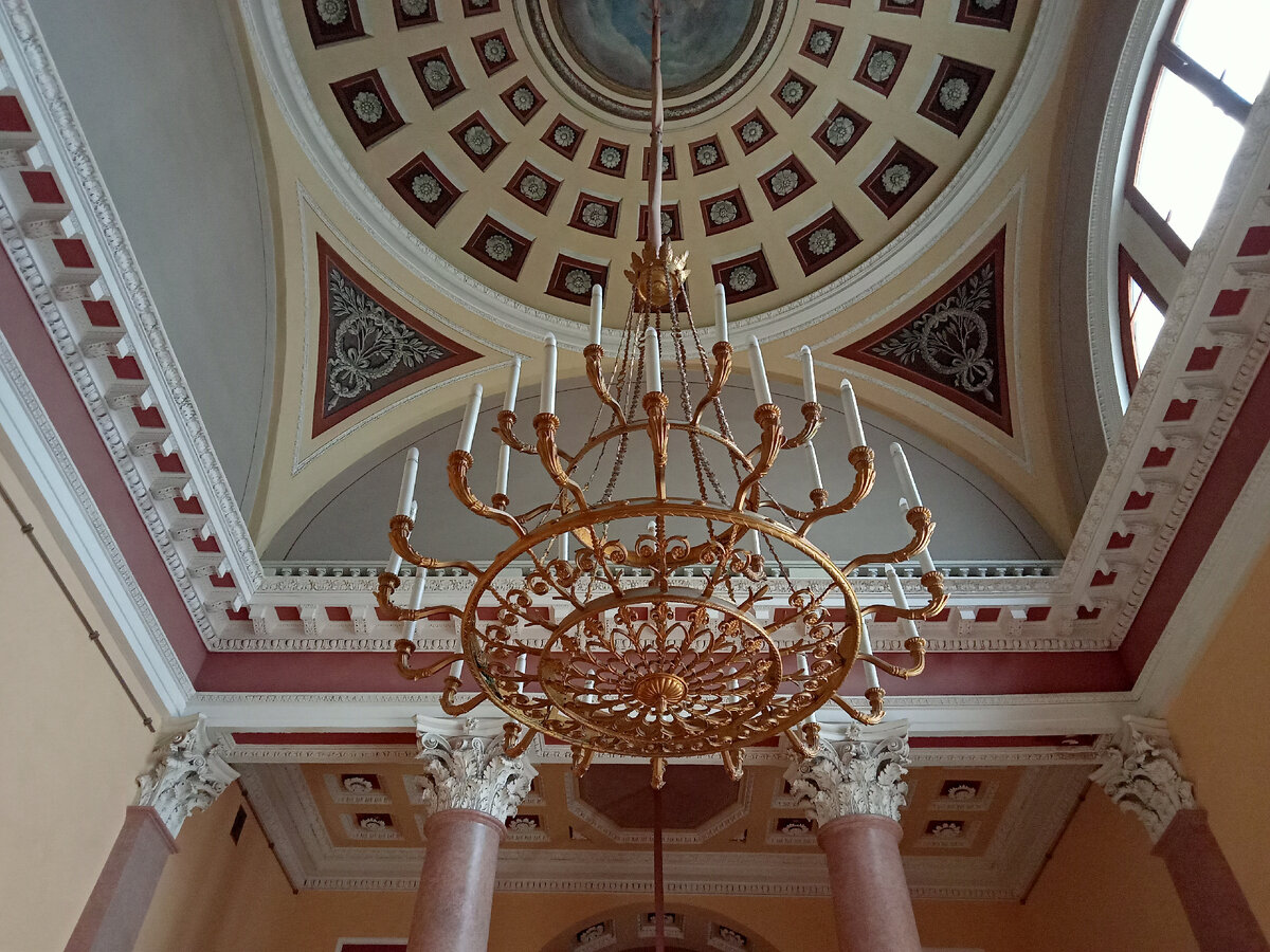 Один из залов дворца (музея). Фото автора