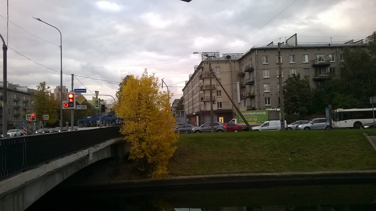 Пересечение наб. Черной речки и Ланского шоссе в СПб.