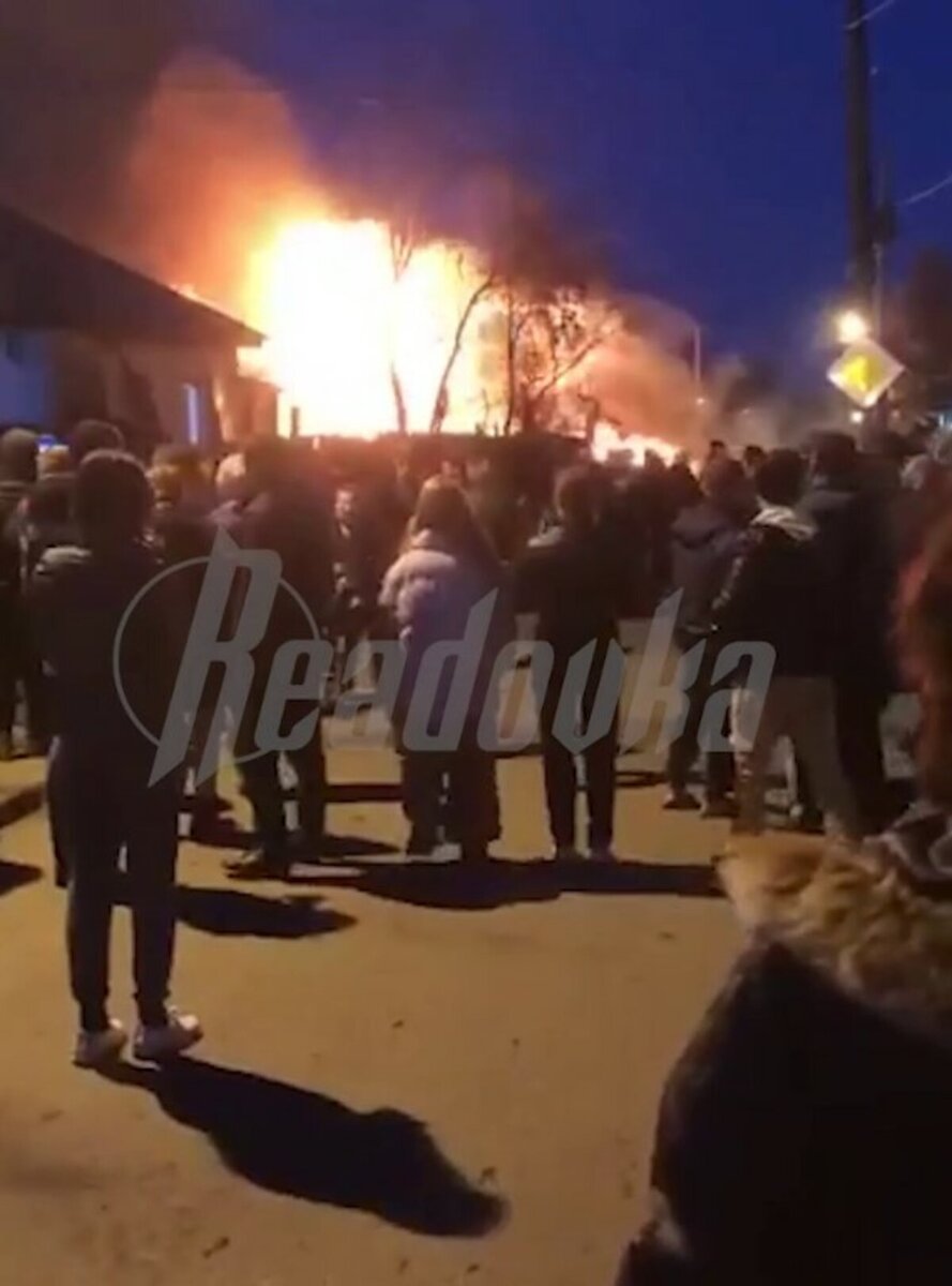 Сгоревший истребитель. Пожары в греции 2021. Иркутский пожар. Иркутск пожар 23 октября. Поджог истребителя.