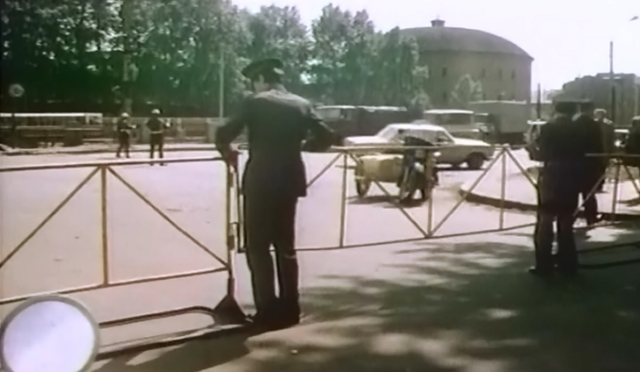    Оцепление Цитата из х/ф «Прорыв». Реж. Дмитрий Светозаров. 1986. СССР