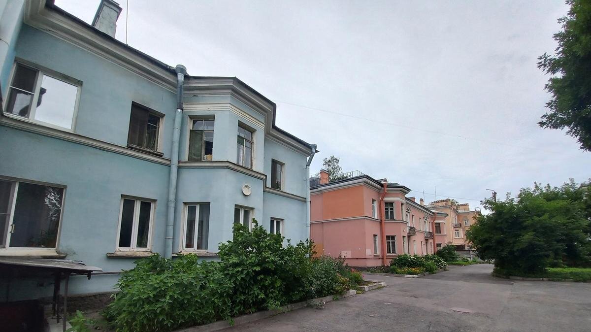    Дома на Нарвской заставе. Фото: Telegram-канал SOS СПб СНОС