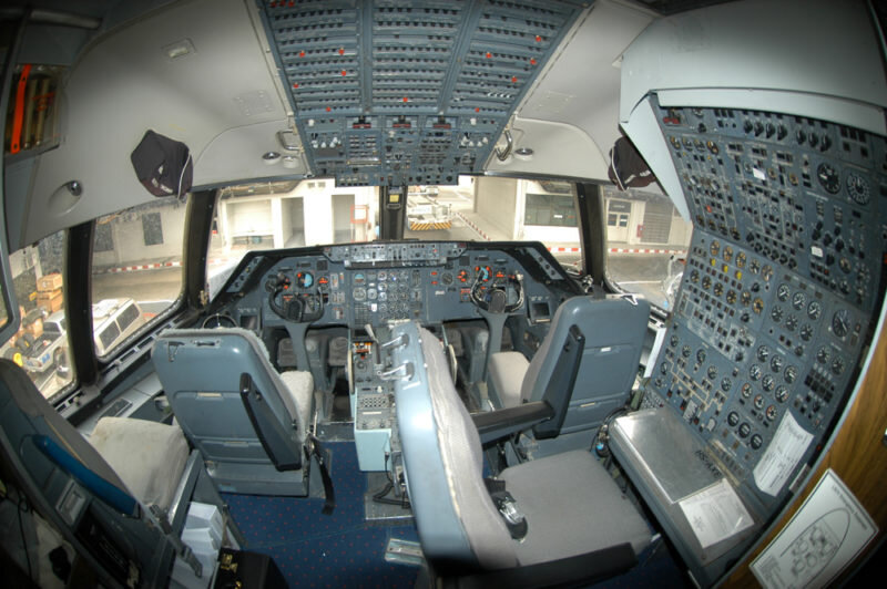 Кабина пилотов Lockheed TriStar